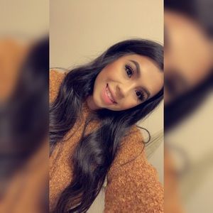 Meet your Posher, Eliana